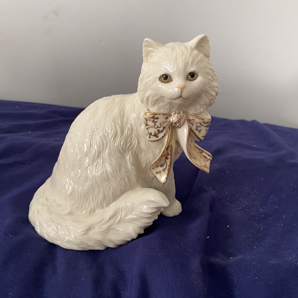 Cat decor - Picture 2 of 3